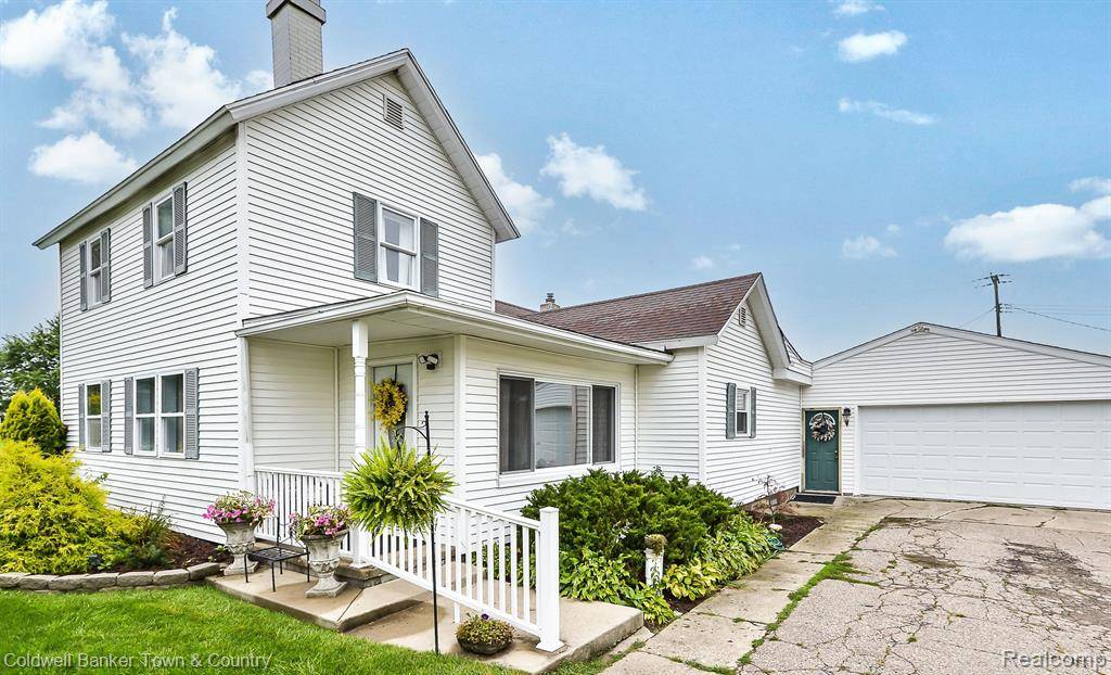 10280 IOSCO Road, Fowlerville, MI 48836