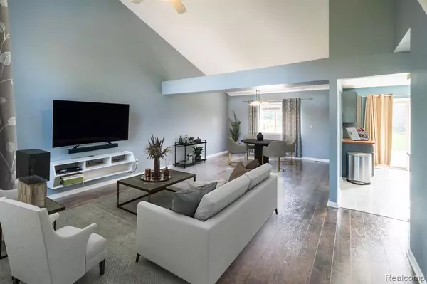 Bath, MI 48808,13575 HUNTERS XING