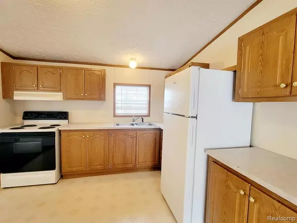 Swartz Creek, MI 48473,93 Woodcrest Drive