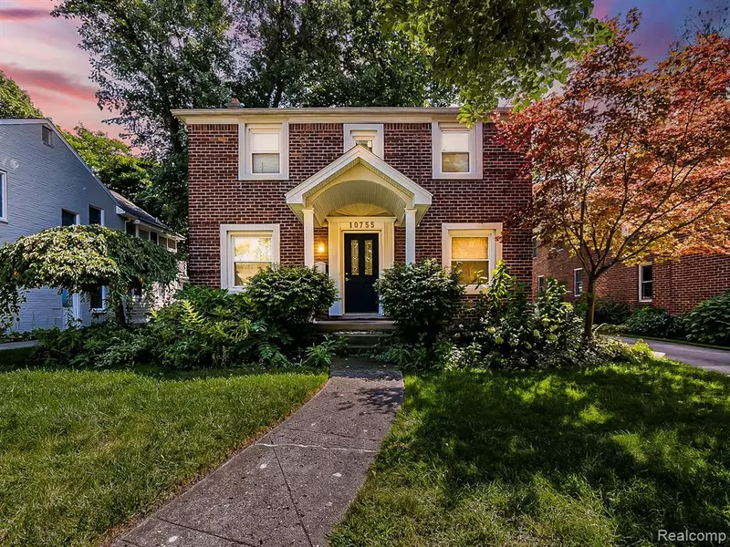 10755 NADINE Avenue, Huntington Woods, MI