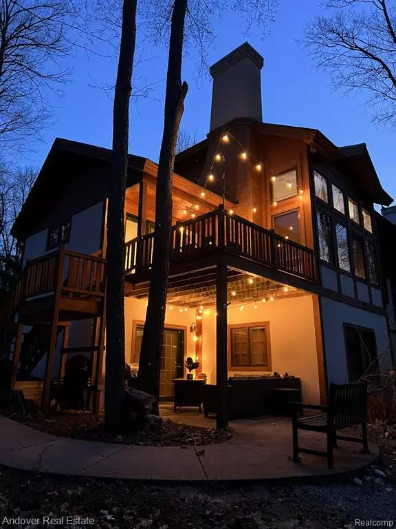 Boyne Falls, MI 49713,2211 DEERVIEW Drive