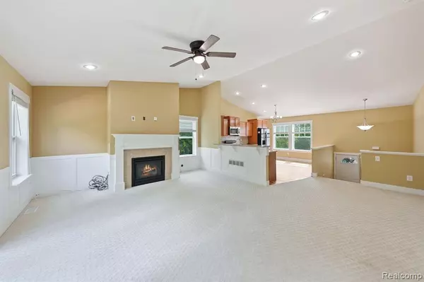 Howell, MI 48843,624 HEWITT Street