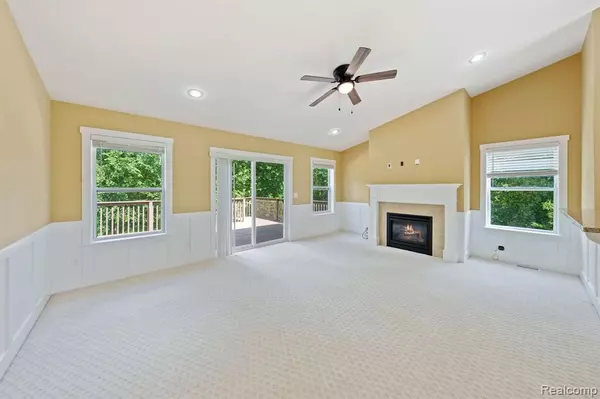 Howell, MI 48843,624 HEWITT Street