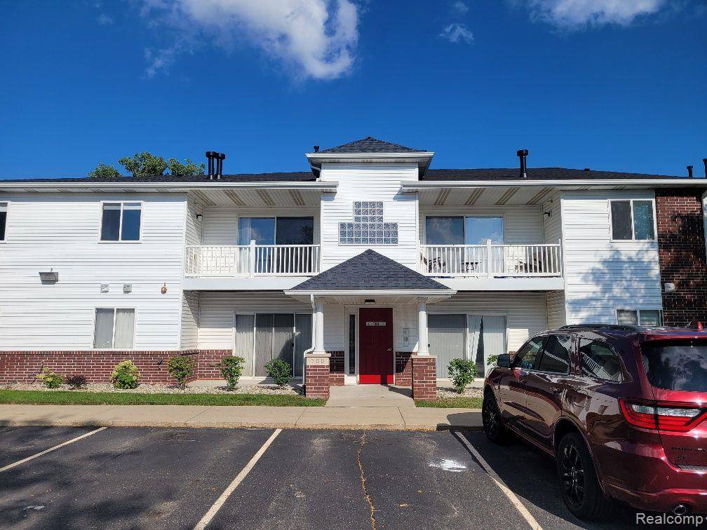 Mason, MI 48854,709 CAROM Circle