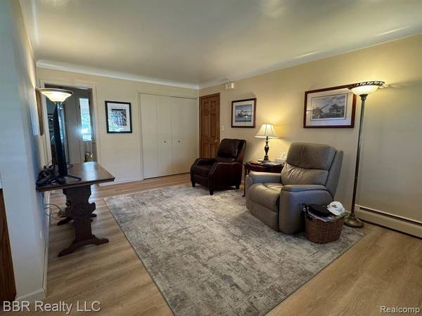 Trenton, MI 48183,3437 3RD Street