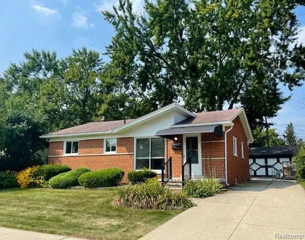 29627 SPOON Avenue, Madison Heights, MI 48071