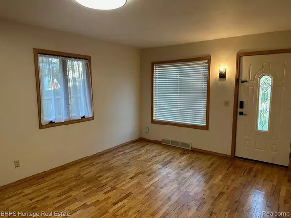East Lansing, MI 48823,606 LEXINGTON Avenue