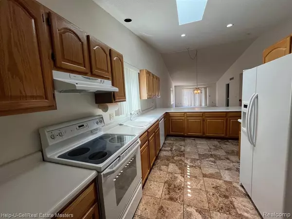 Marysville, MI 48040,982 SAINT JOSEPH Lane