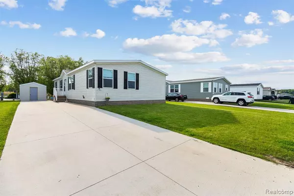 Lenox, MI 48048,57085 WINDMILL Lane