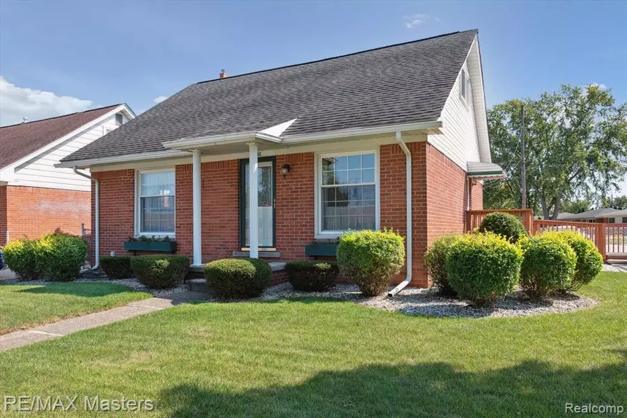 14445 STOEFLET Street, Rockwood, MI