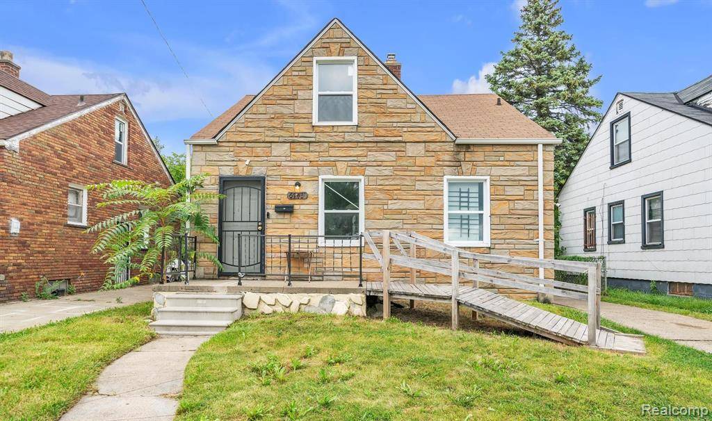 6743 COVERT Street, Hamtramck, MI 48212