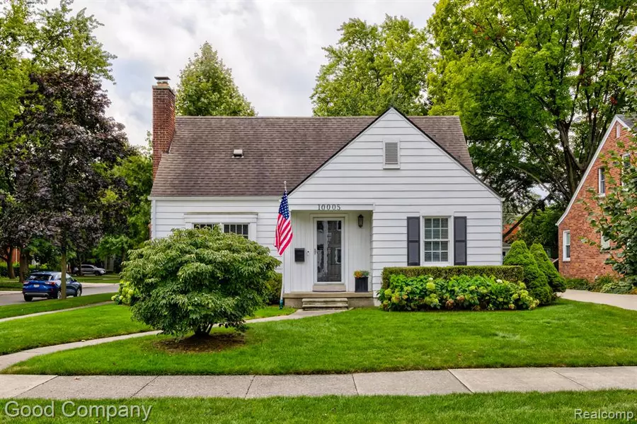 10005 KINGSTON Avenue, Huntington Woods, MI