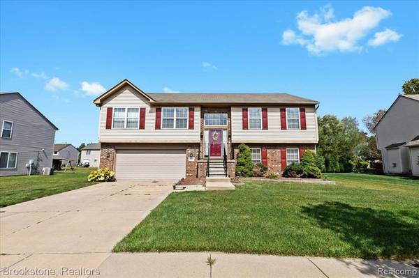 38994 Nottingham Drive, Romulus, MI 48174