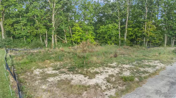 Fenton, MI 48430,Lot 62 PRESERVE Drive