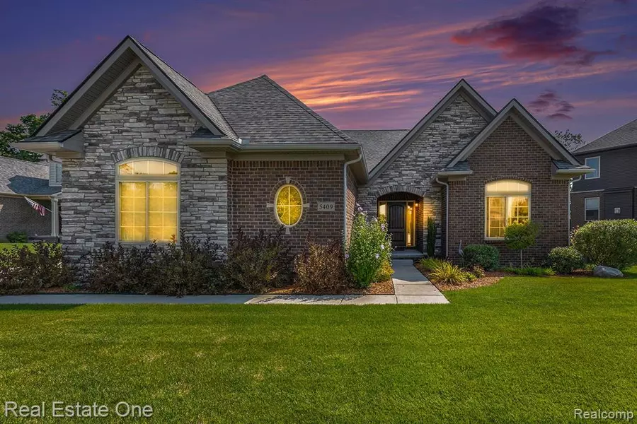 5409 ABERDEEN Court, Clarkston, MI 48348