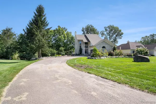 White Lake, MI,1220 LAKE LANE Drive