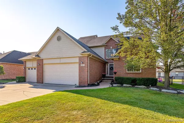 36130 Monroe Street, New Baltimore, MI 48047