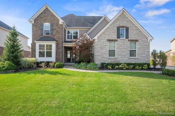 Walled Lake, MI 48390,2967 MONTGOMERY Circle