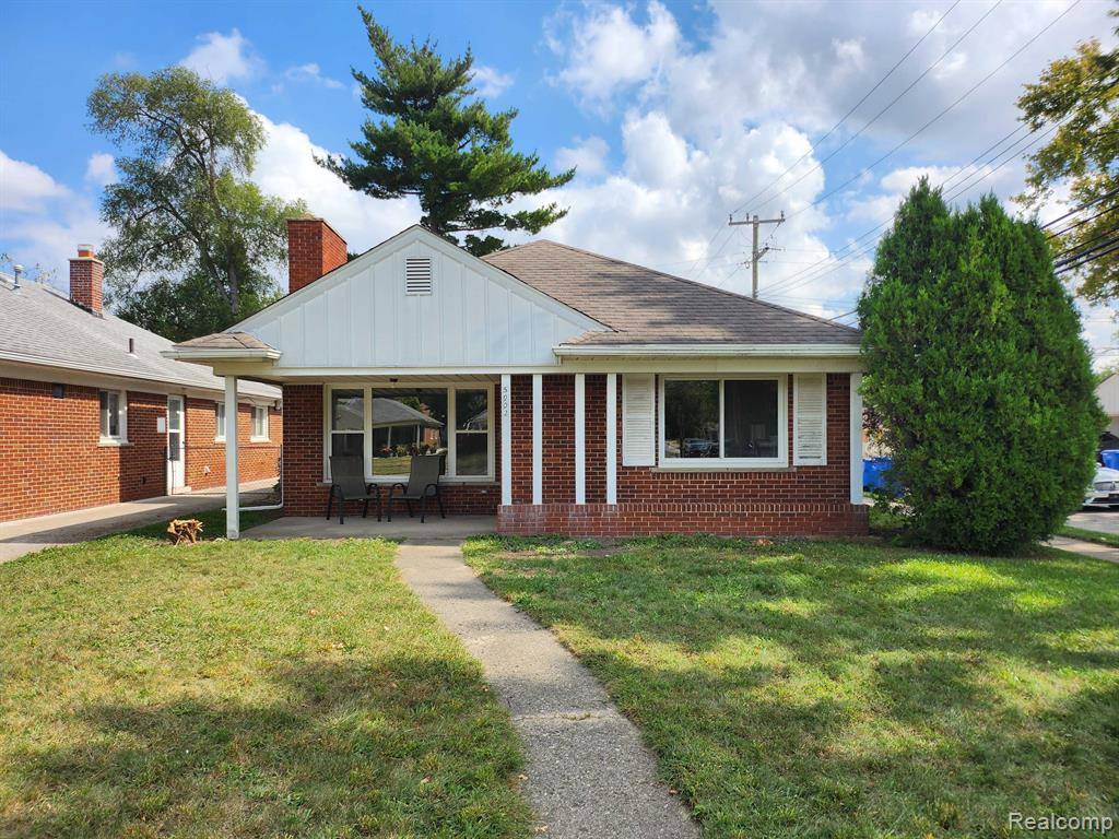 5902 BURGER Street, Dearborn Heights, MI 48127