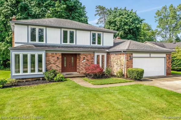 Troy, MI 48085,62 Pineview Drive