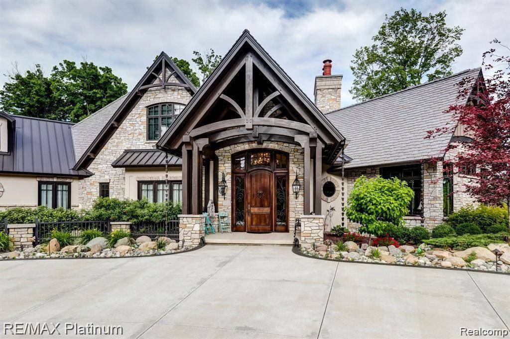 Howell, MI 48843,1286 Gray Fox Court