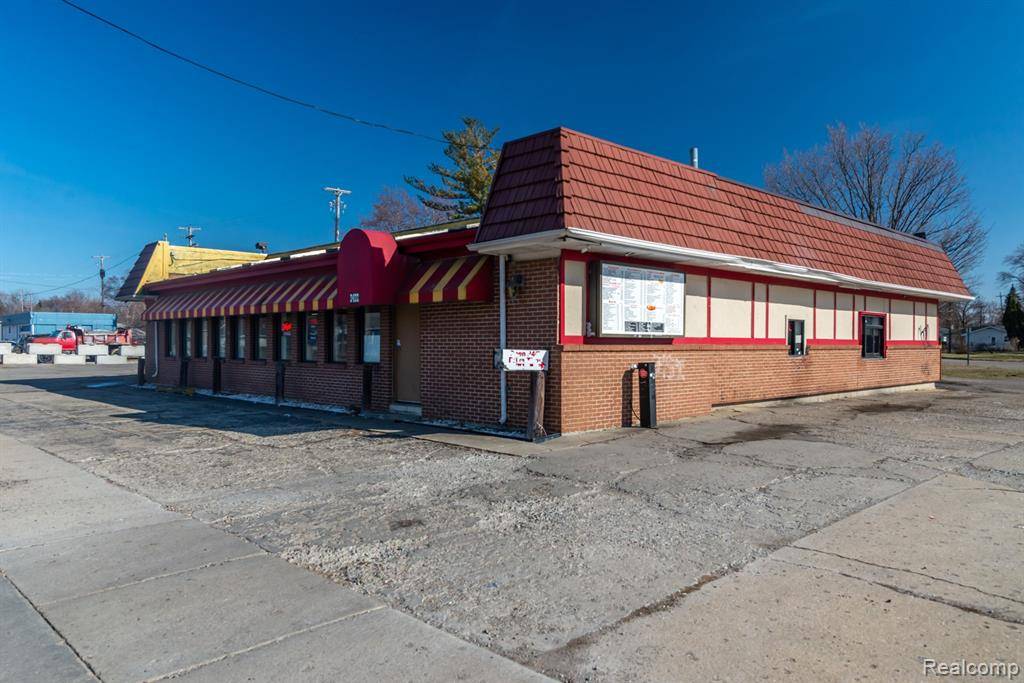 3402 DAVISON Road, Flint, MI 48506