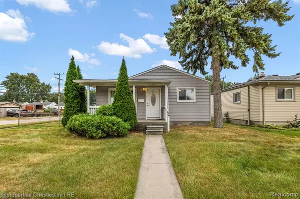 Hazel Park, MI 48030,698 E COY Avenue