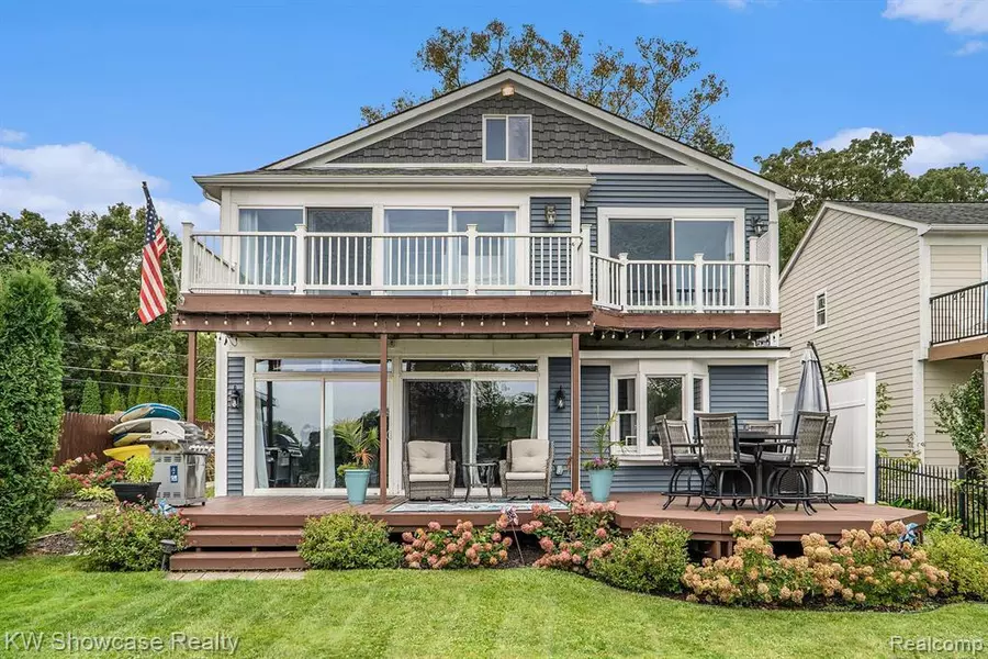 2734 WABUM Road, White Lake, MI