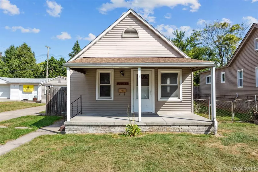 23738 Vassar Avenue, Hazel Park, MI 48030