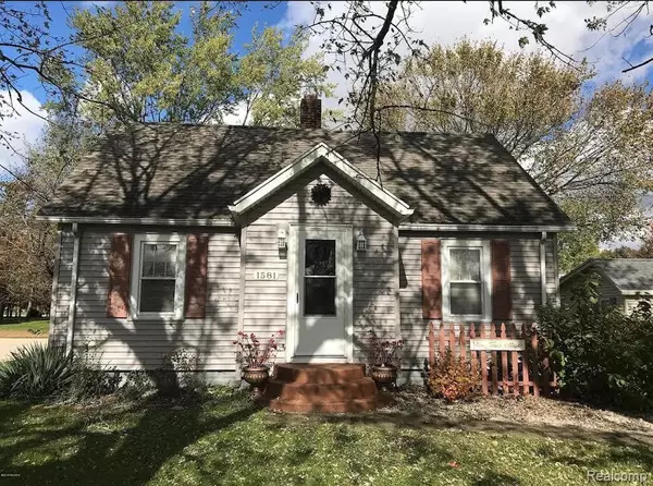 1581 LEMON CREEK Road, Baroda, MI 49101