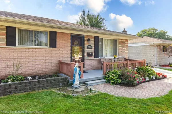 Troy, MI 48083,2754 DOWNEY Drive