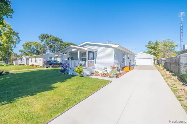 Swartz Creek, MI 48473,5392 DON SHENK Drive