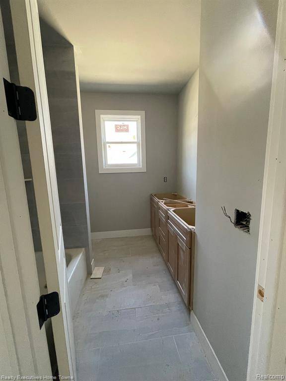 Richmond, MI 48062,67850 MADELINE Street