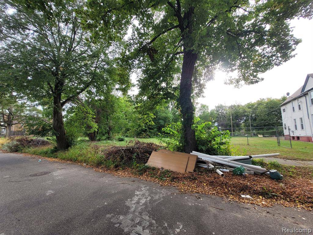 Detroit, MI 48207,2525 MELDRUM Street