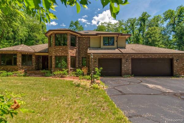 14590 TRILLIUM Drive, Augusta, MI 49012