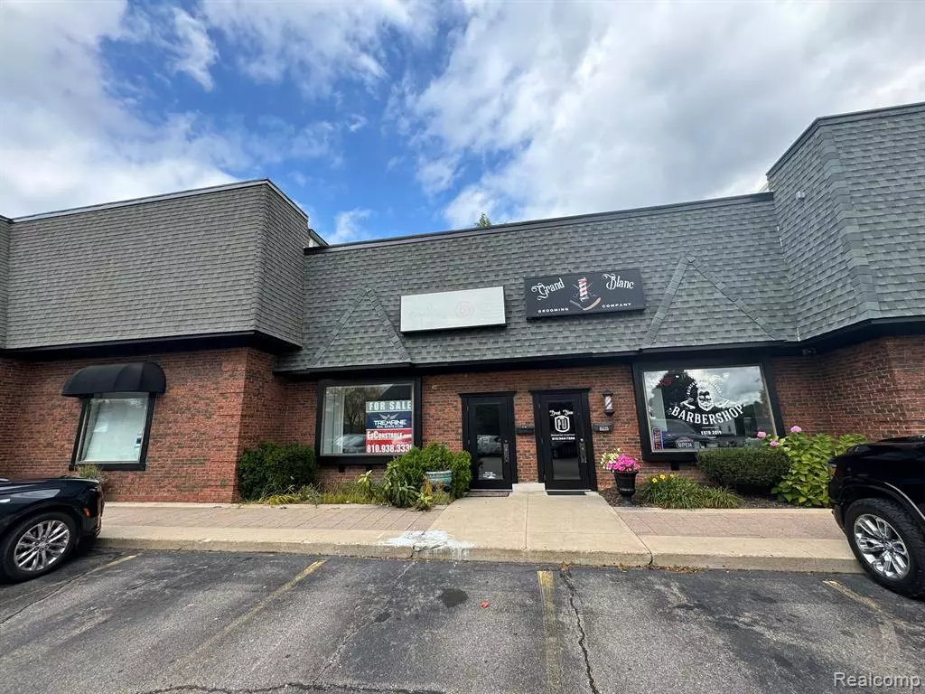 Grand Blanc, MI 48439,11225 S SAGINAW Street