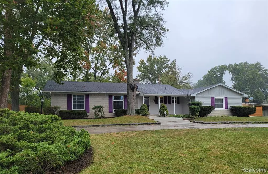 Farmington Hills, MI 48334,31990 NOTTINGWOOD Street