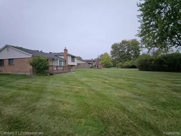 Southfield, MI 48076,17098 Coral Gables Street