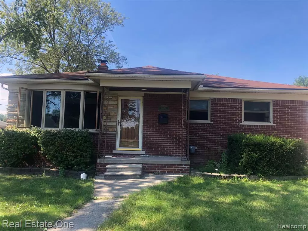 Saint Clair Shores, MI 48081,27301 PRINCETON Street