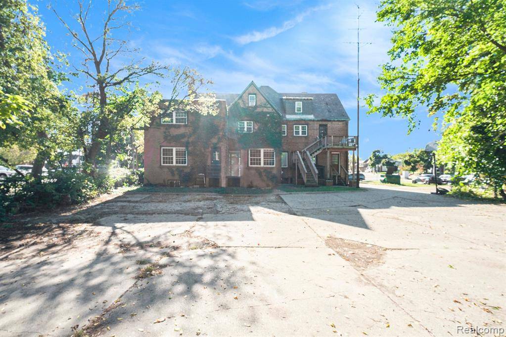 Flint, MI 48502,314 W 5TH Street