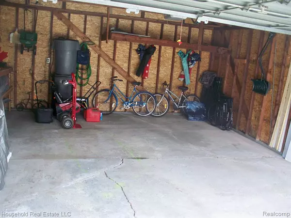 Woodhaven, MI 48183,22429 SOUTHPOINT Street