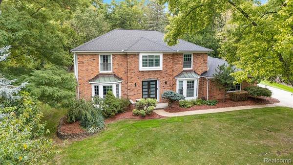 41490 WOODRIDGE, Northville, MI 48167