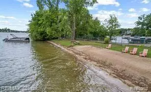 White Lake, MI 48383,4185 ENGLAND BEACH Road