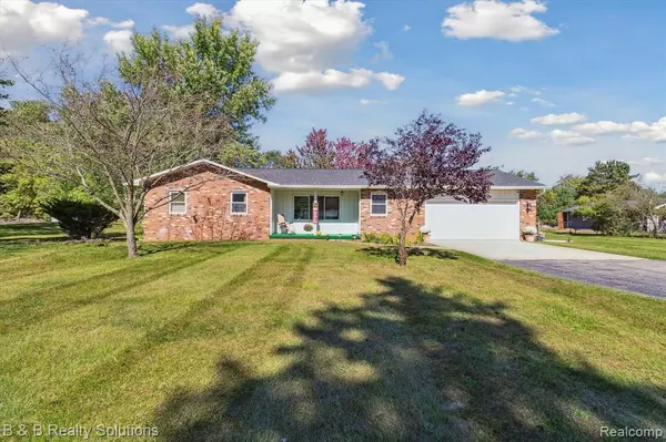 12419 MOUNT MORRIS Road, Columbiaville, MI 48421