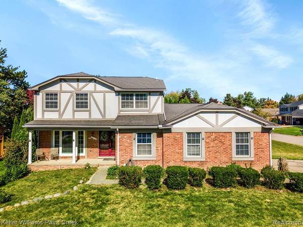 3042 Rolling Green S Circle, Rochester Hills, MI 48309