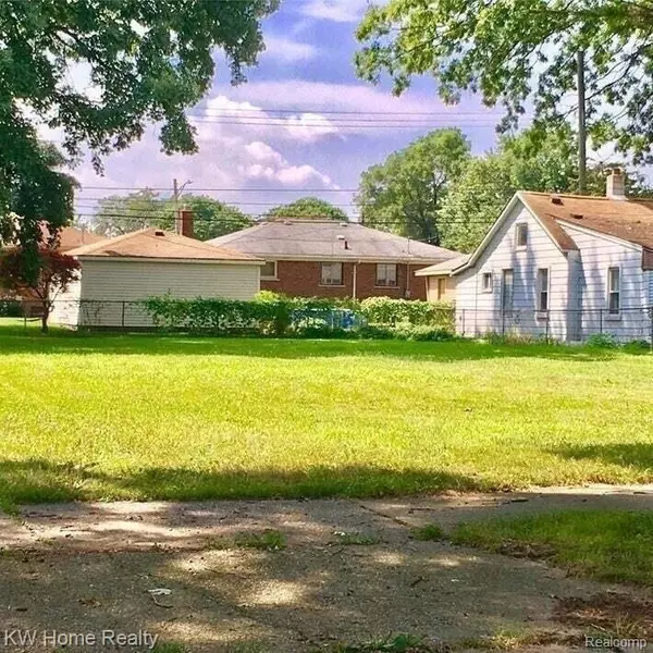 Center Line, MI 48015,7246 HENRY