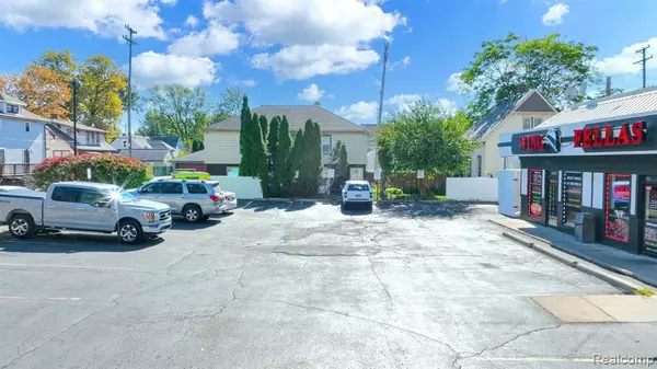 Wyandotte, MI 48192,537 EUREKA Road