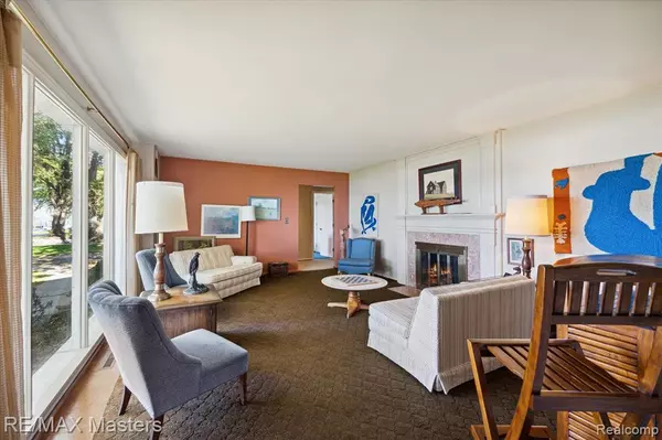 Grosse Ile, MI 48138,24099 W RIVER Road