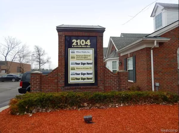 2104 E 11 MILE Road, Warren, MI 48091