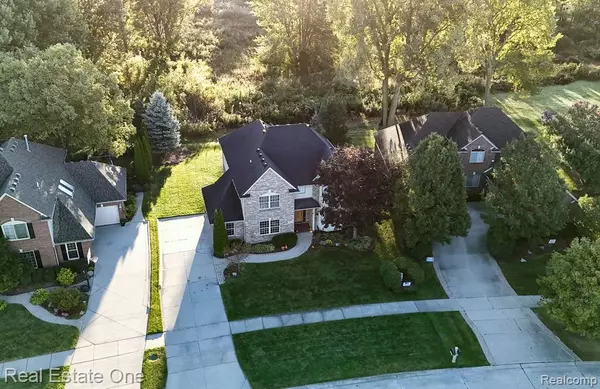 Harrison Township, MI,28778 COLERIDGE Street